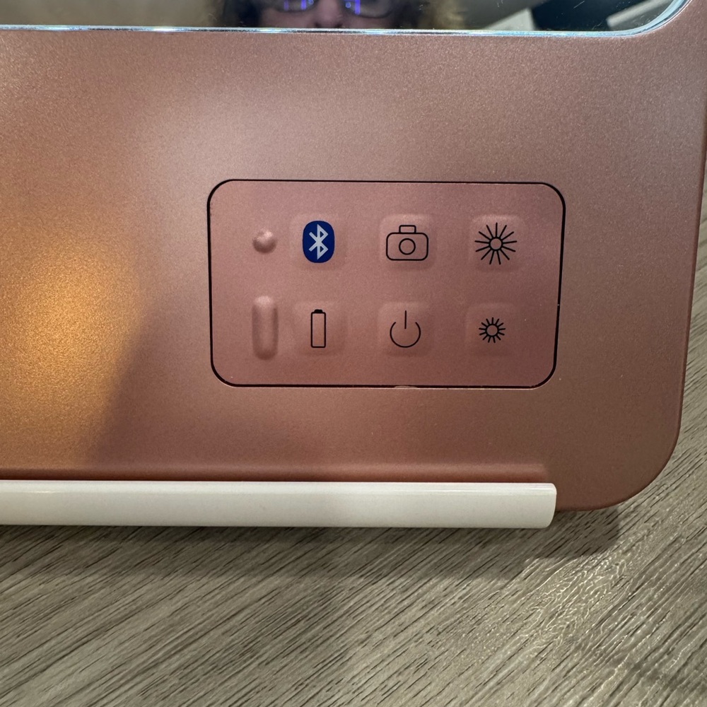 RIKI loves RIKI RIKI SKINNY w/LED Lights, Bluetooth Selfie Function, & 10x mag - Picture 9 of 15